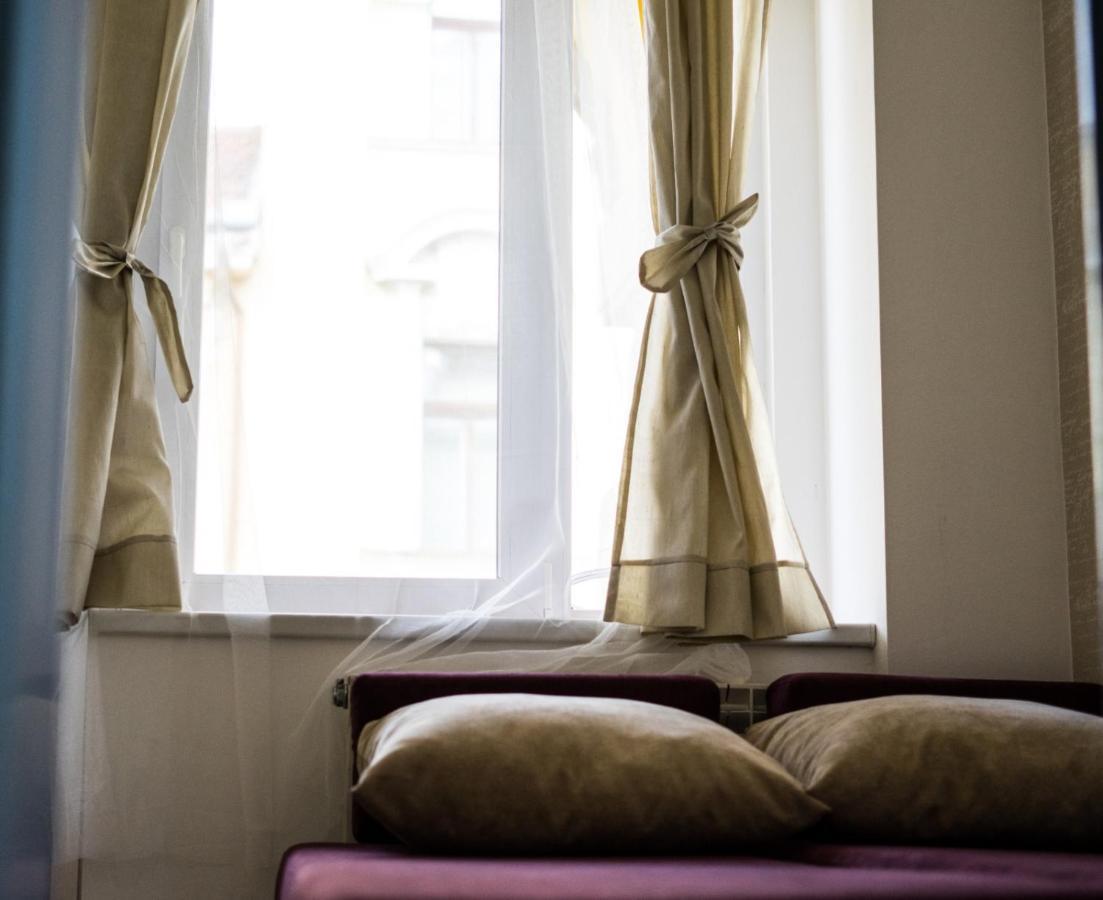 Glamour Ultracentral Apartment Oradea Exterior foto