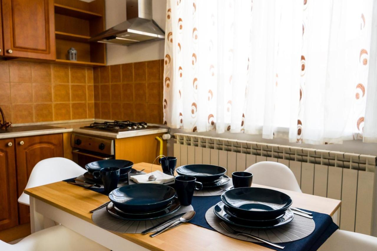 Glamour Ultracentral Apartment Oradea Exterior foto